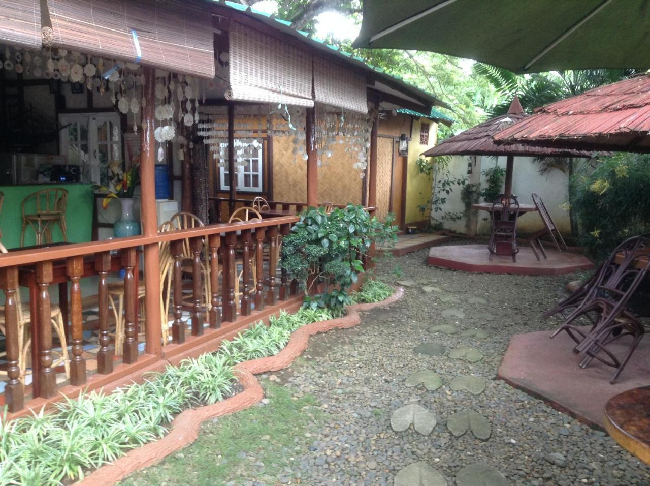 Tia Mers Guest House Puerto Princesa Exterior photo
